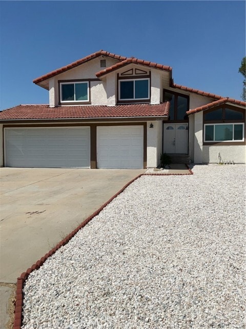 Building Photo - 24622 Skyland Dr