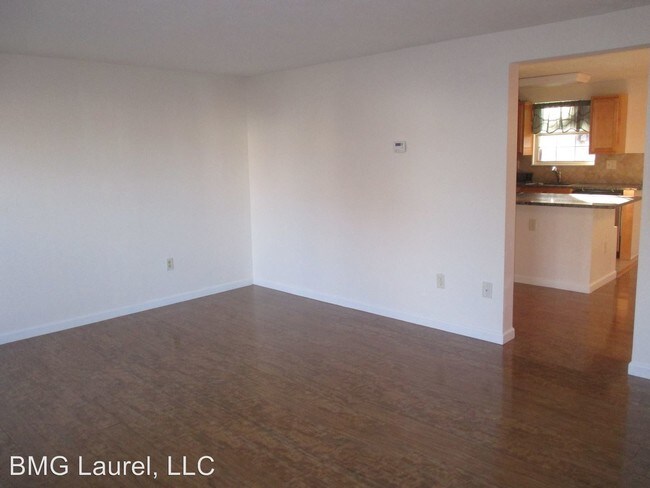 Building Photo - 8228 Lexington Dr