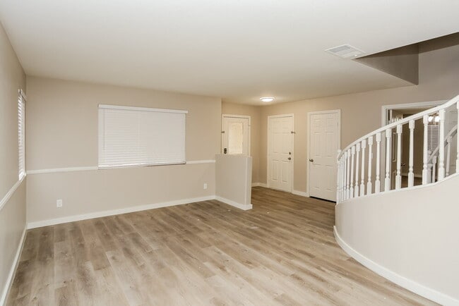 Building Photo - 2418 Island Paradise Ave