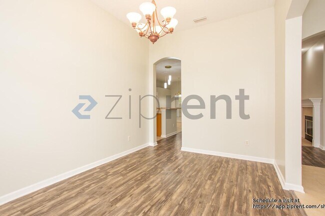 Foto del edificio - 909 Corsica Ln