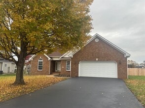 Building Photo - 640 Masters Way