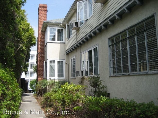 Foto del edificio - 10974 Strathmore Dr