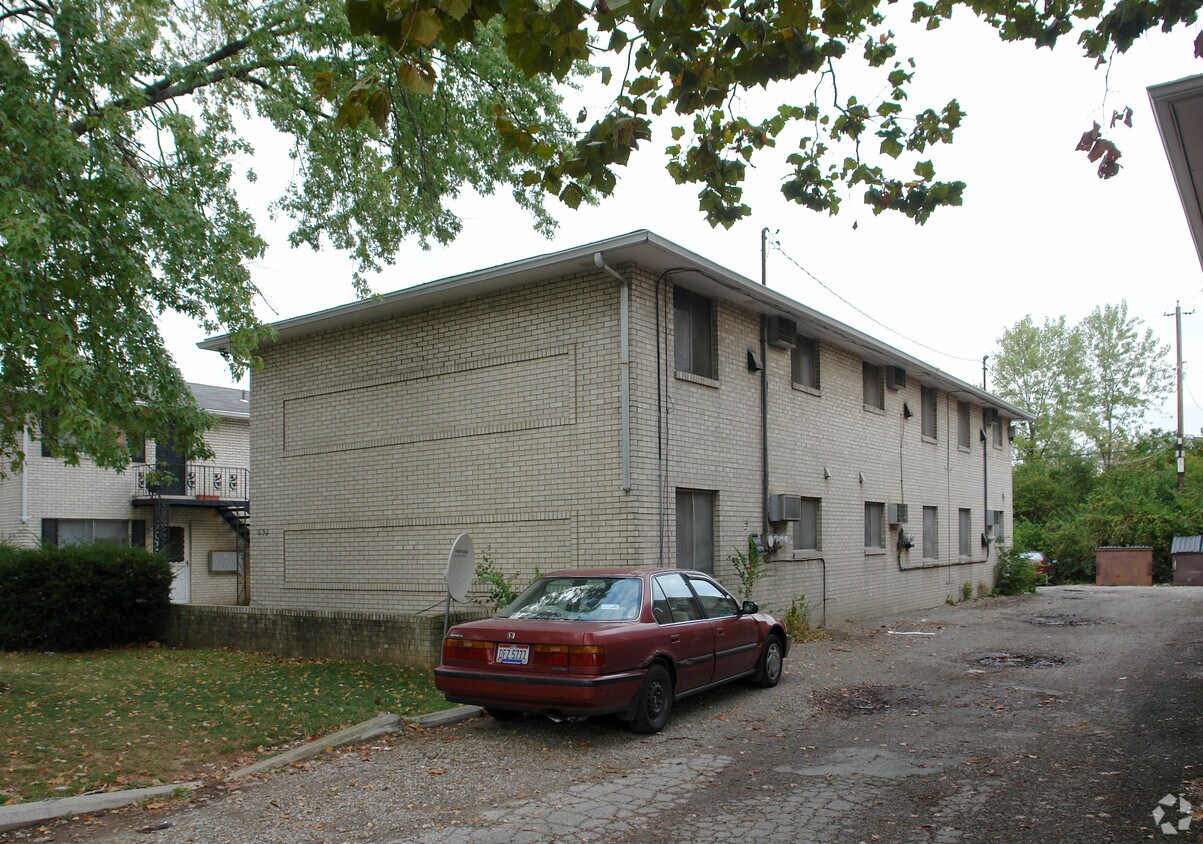 Primary Photo - 652 Riverview Dr