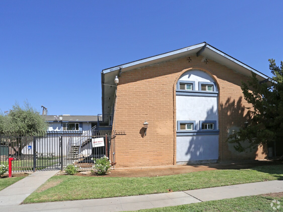 3333 E Fairmont Ave, Fresno, CA 93726 Apartments in Fresno, CA