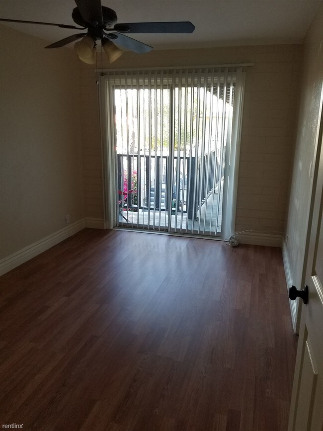 Foto del edificio - 4525 N 74th St