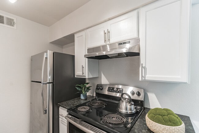 Building Photo - The Addison Apartments