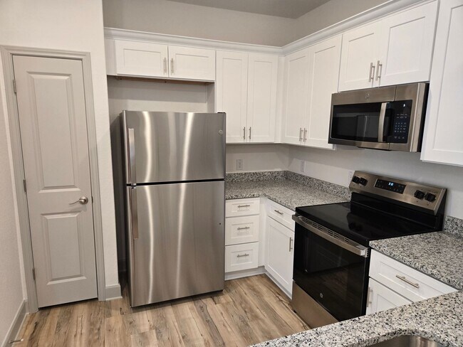 Building Photo - 7707 Briarwood Pass