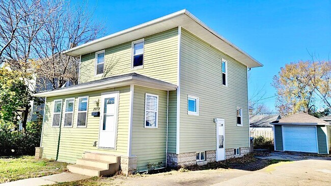 Foto del edificio - 2819 E Mishawaka Ave