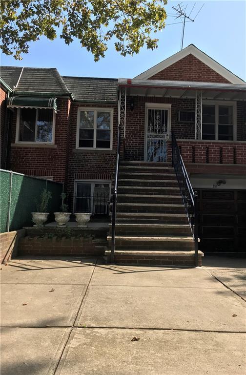 Foto principal - 251 Bay 22nd St