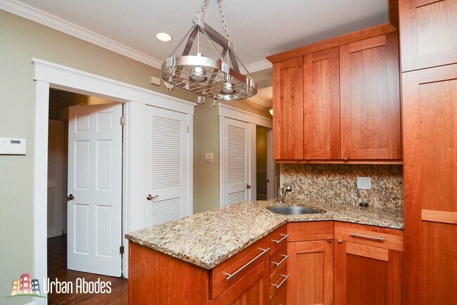 Foto del edificio - 3614 N Bosworth Ave