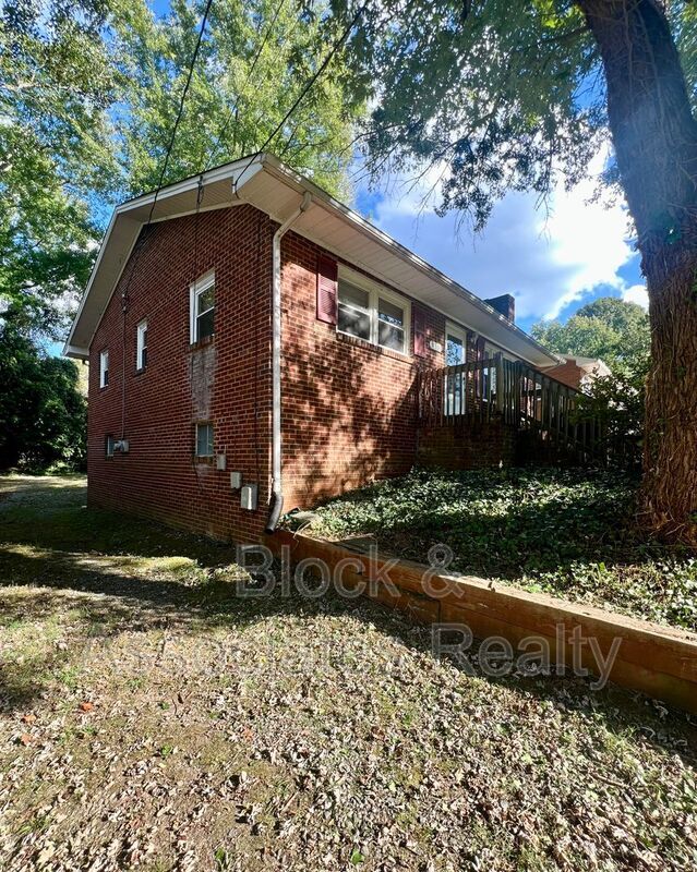 Foto del edificio - 139 Endsley Ave