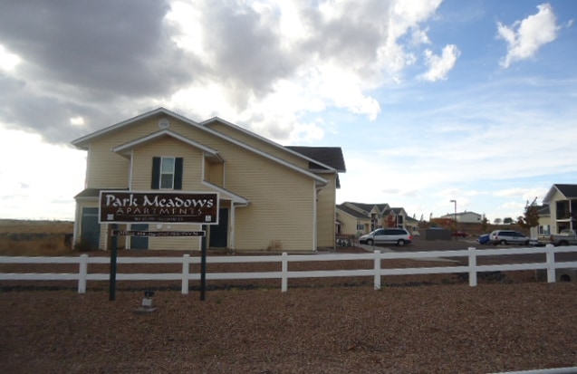 Primary Photo - Park Meadows Apartments
