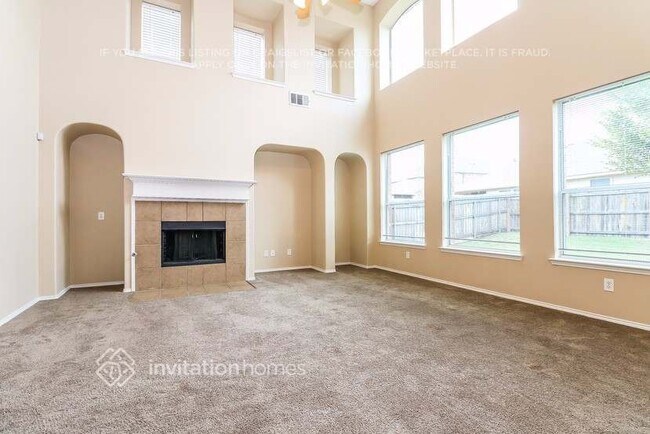 Building Photo - 2360 Merlin Dr