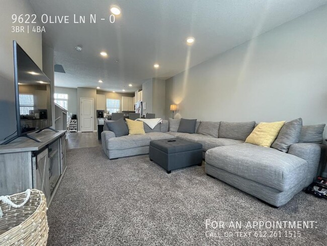 Foto del edificio - 9622 Olive Ln N