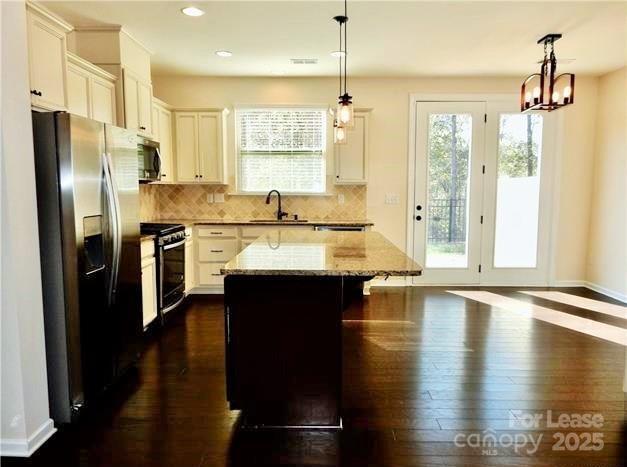 Building Photo - 9453 Glenburn Ln