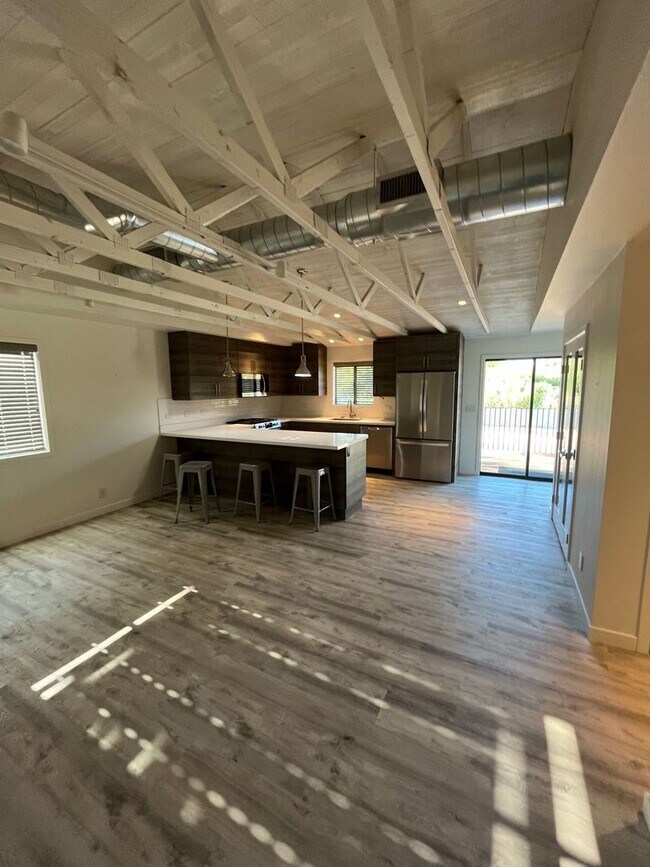Foto del edificio - 7017 E Bella Vista Dr