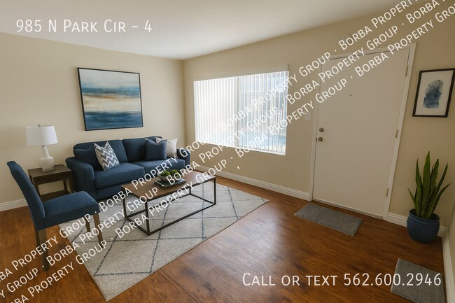 Foto del edificio - 985 N Pk Cir