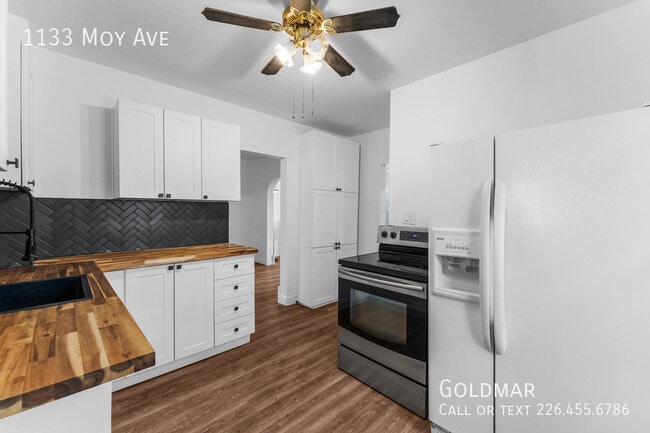 Building Photo - Absolutely Stunning Single Family home nea...