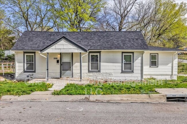 Building Photo - 2130 E 83rd St