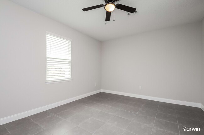 Building Photo - 163 Aurelia Ct