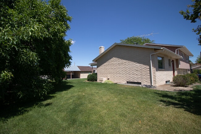 Foto del edificio - 889 NW 4th Ave