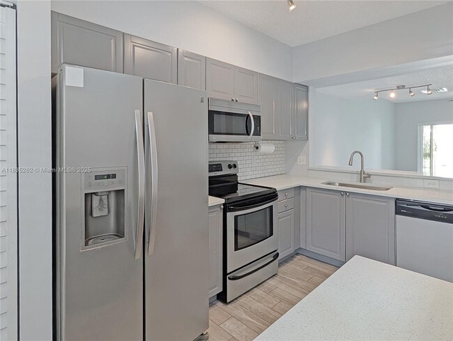 Building Photo - 180 SW 96th Terrace