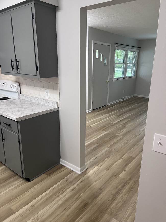 Kitchen into living room - 3300 Twin Hills St NW