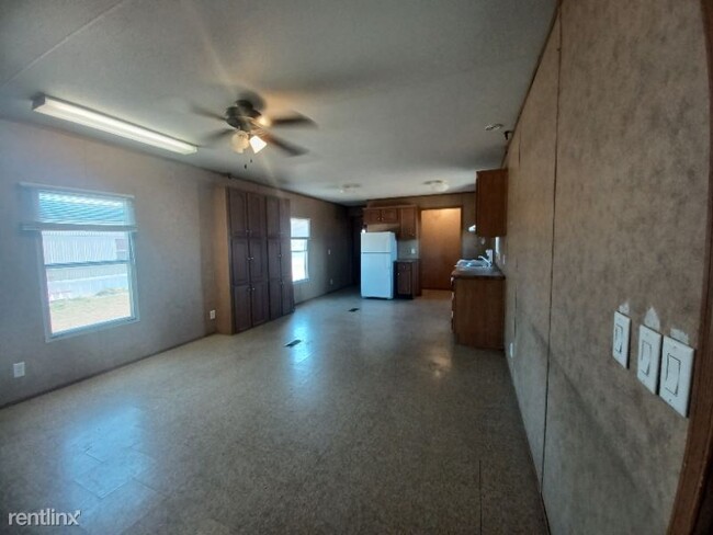 Building Photo - 3 br, 3 bath Mobile Home - 5609 Red Hawk Cir