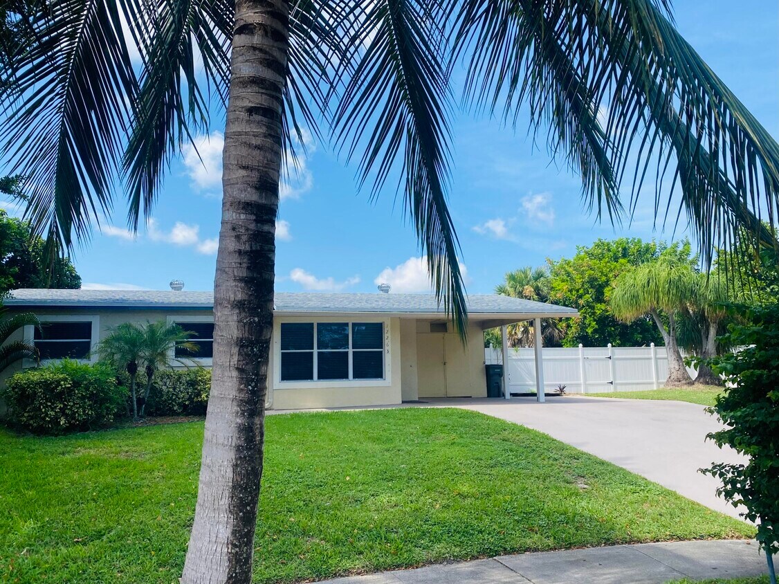 Foto principal - 12263 Hillman Cir