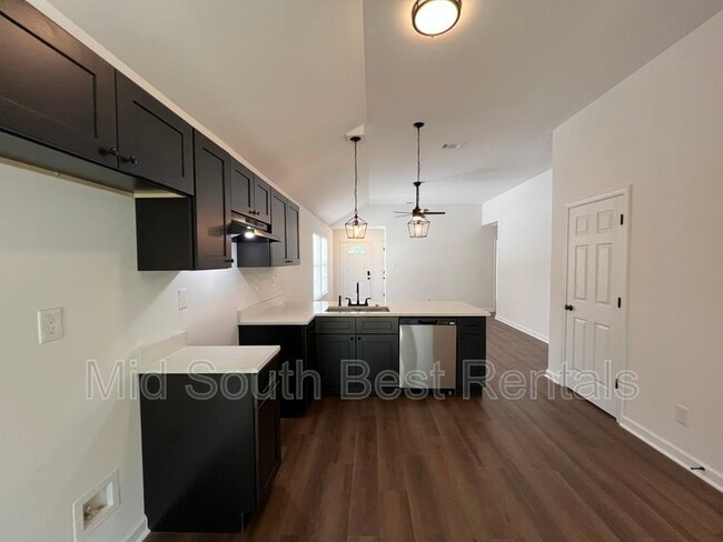 Building Photo - 2288 Ardmore Cove