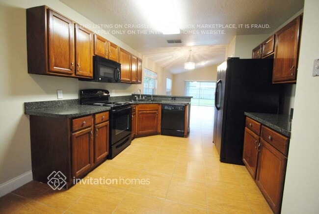 Foto del edificio - 927 Little Creek Rd