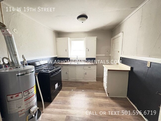 Building Photo - 114 W 19th St