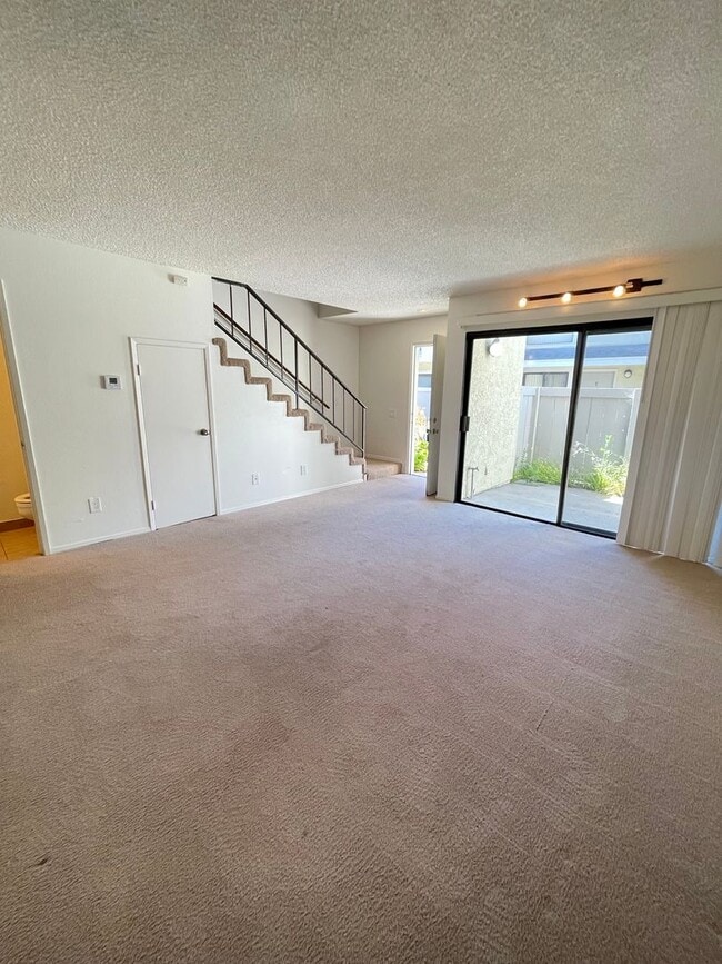 Building Photo - Two Bedroom Cypress Woods Townhouse
