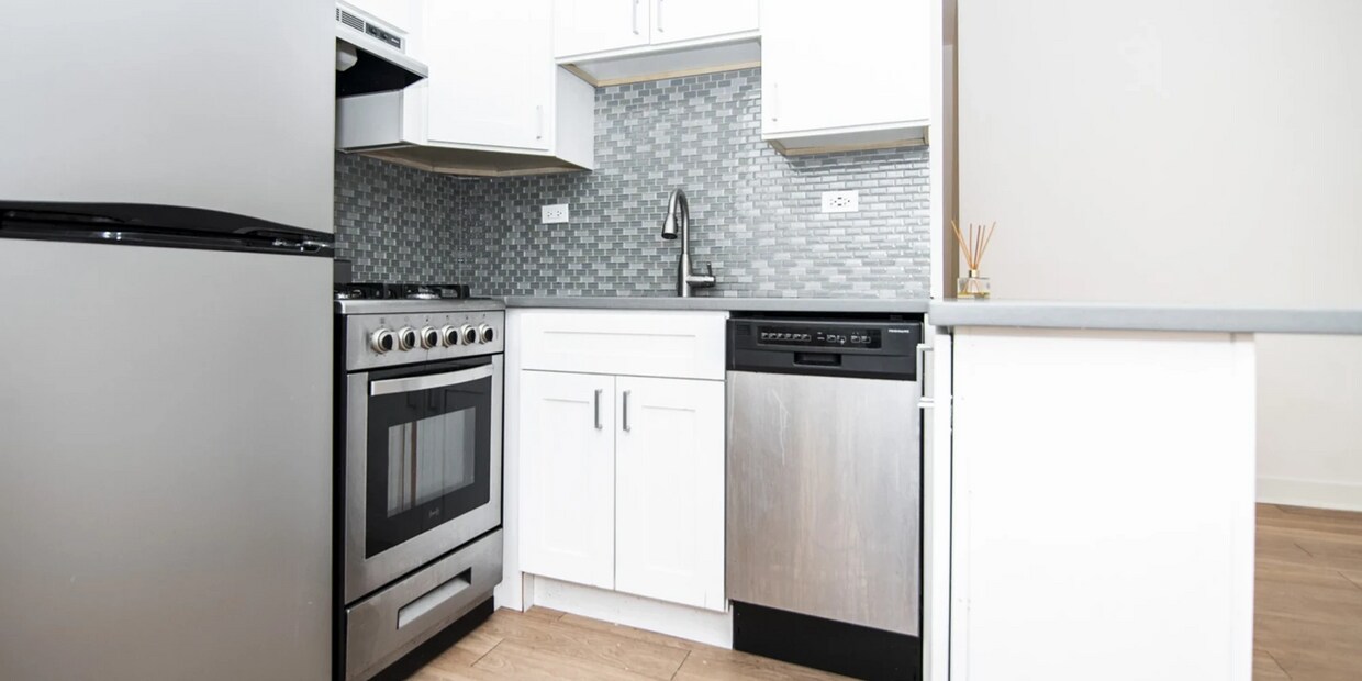 Foto principal - 511 W Belmont Ave