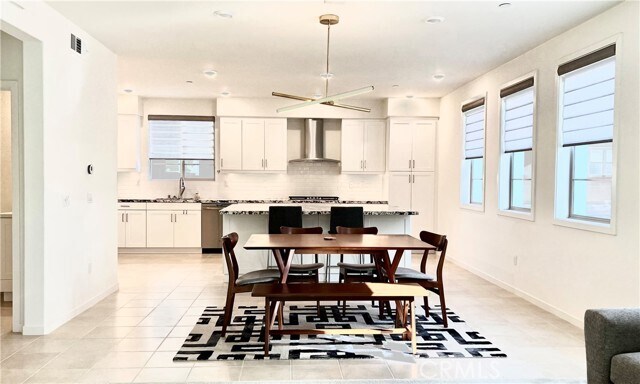 Building Photo - 173 Cadence