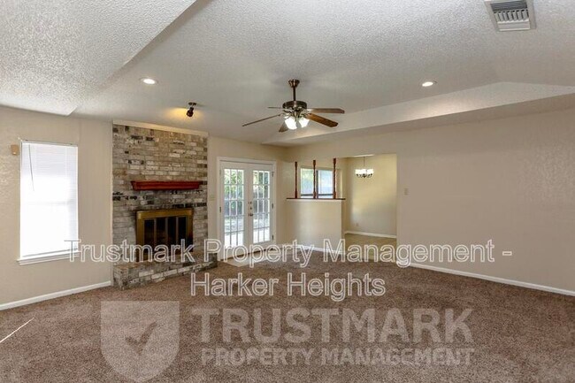 Building Photo - 1804 Ronstan Dr