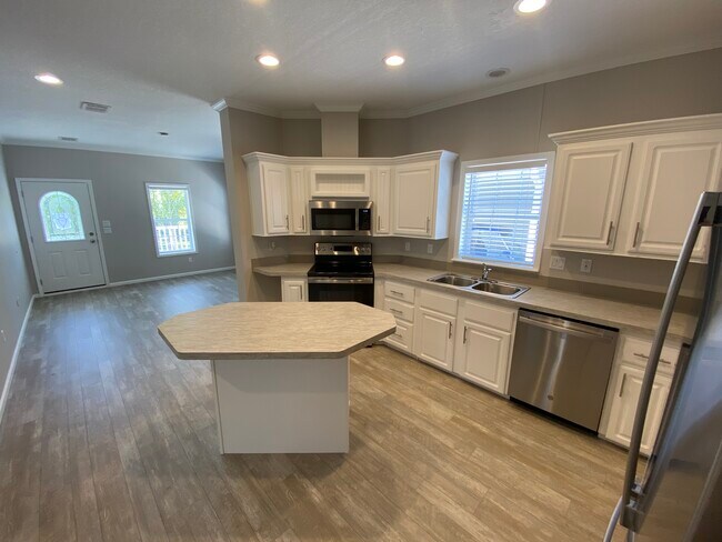 Foto del edificio - 435 Cary Ln