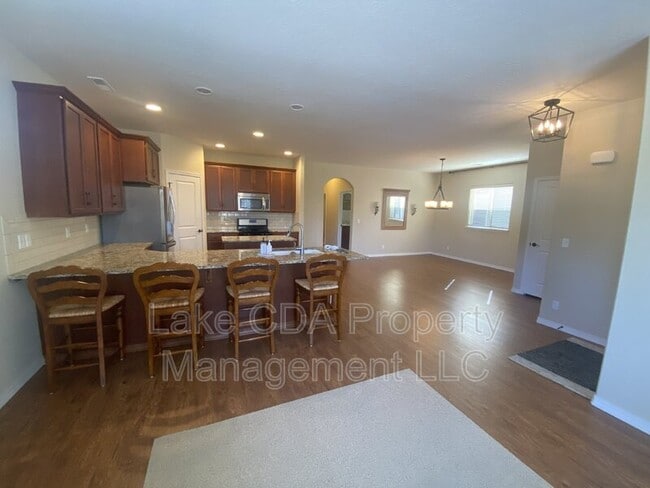 Foto del edificio - 1148 W Grove Way