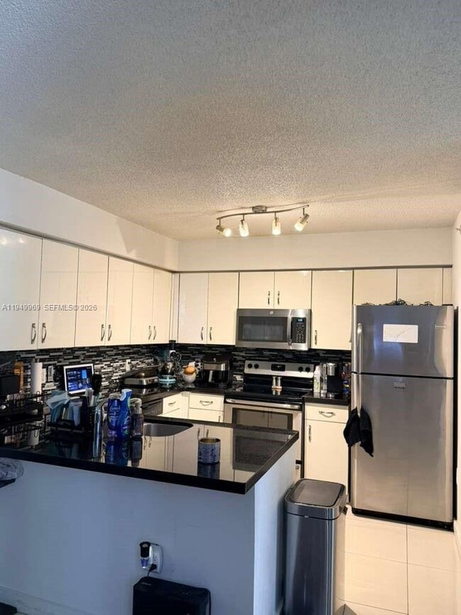 Foto del edificio - 4440 NW 107th Ave