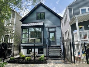 Building Photo - 1644 N Troy St