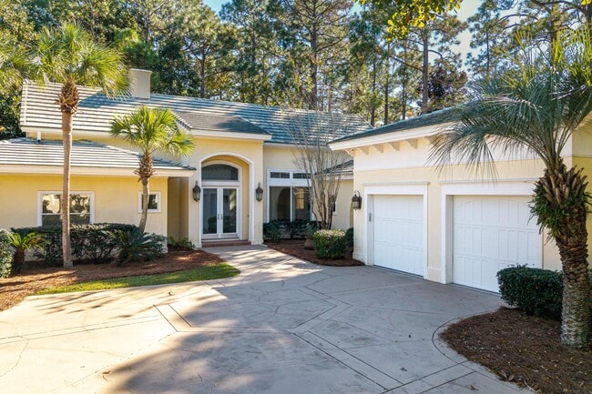 Building Photo - 2928 Pine Valley Dr