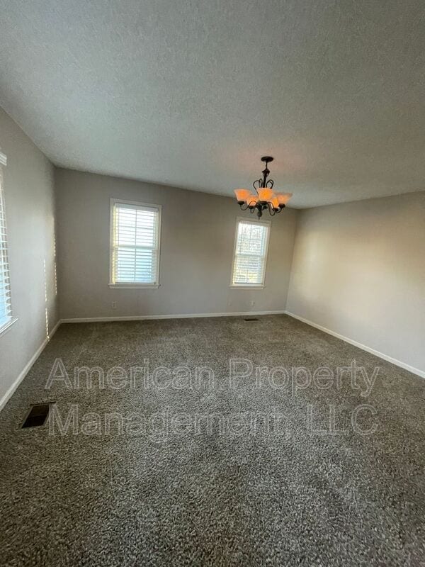 Building Photo - 714 S Marion Ave