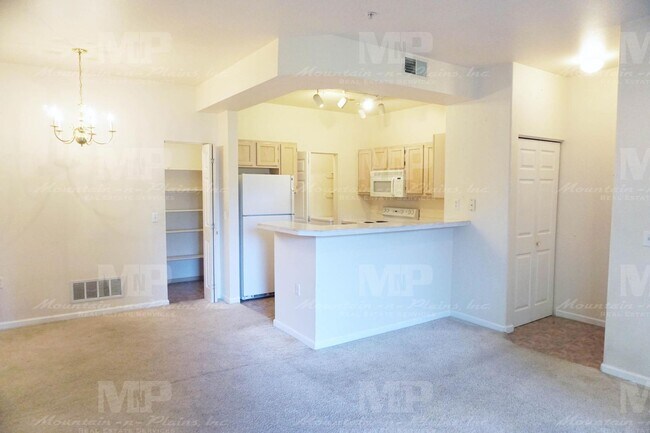 Foto del edificio - 4545 Wheaton Dr