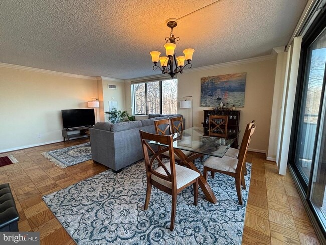 Building Photo - 5225 Pooks Hill Rd