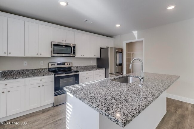 Foto del edificio - 18562 Elkwood Dr