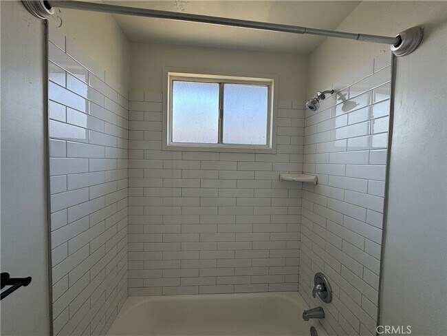 Foto del edificio - 4213 166th St