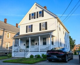 Building Photo - 32 Armory St