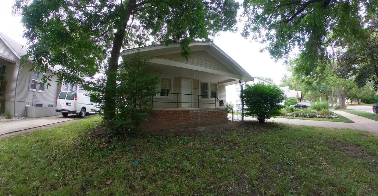 1120 Thurston St, Manhattan, KS 66502 House Rental in Manhattan, KS