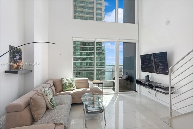 Foto del edificio - 60 SW 13th St