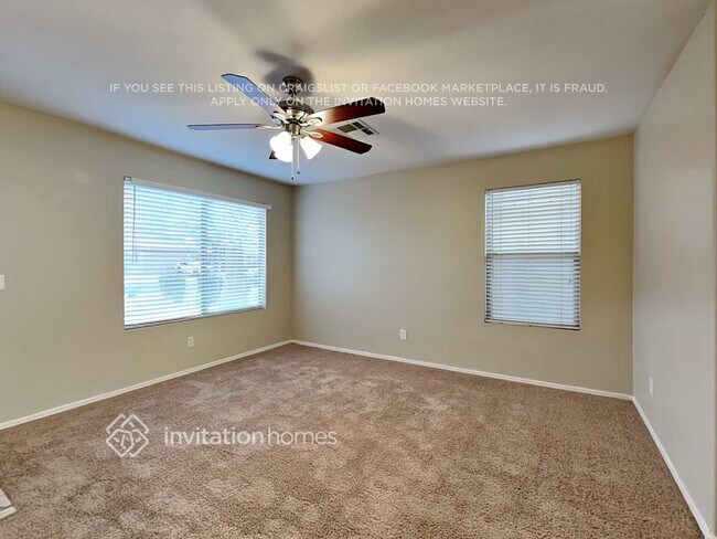 Foto del edificio - 15023 W Watson Ln